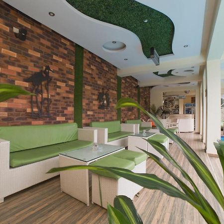 God'S Touch Apartments Signature Лагос Экстерьер фото