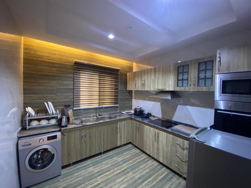 God'S Touch Apartments Signature Лагос Экстерьер фото