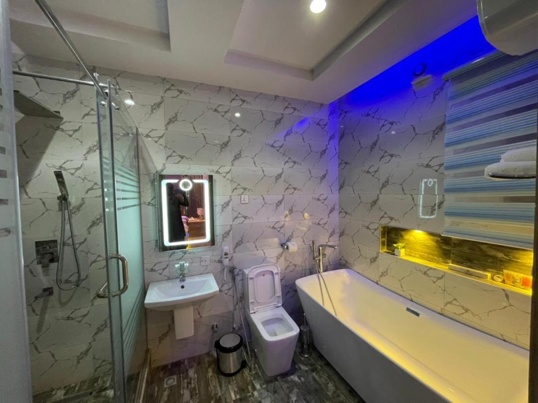 God'S Touch Apartments Signature Лагос Экстерьер фото