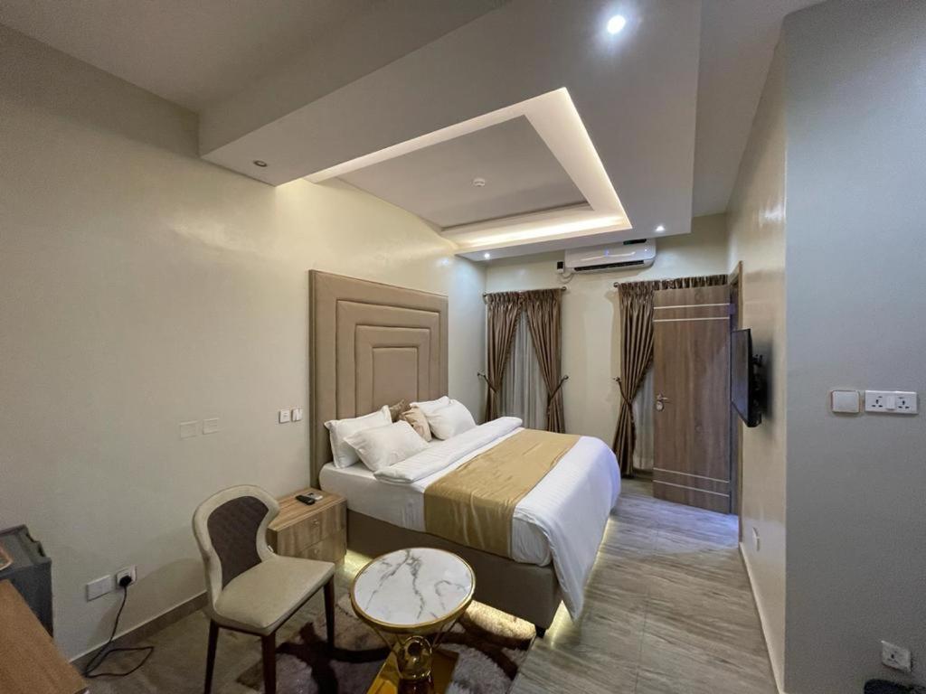 God'S Touch Apartments Signature Лагос Экстерьер фото