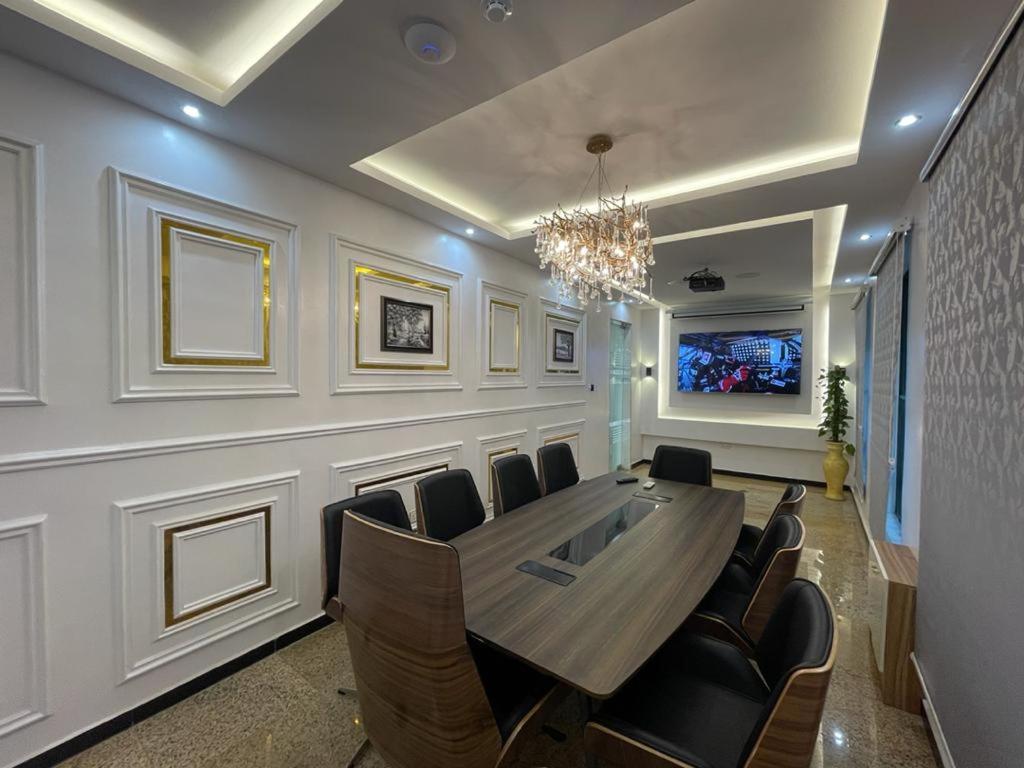 God'S Touch Apartments Signature Лагос Экстерьер фото