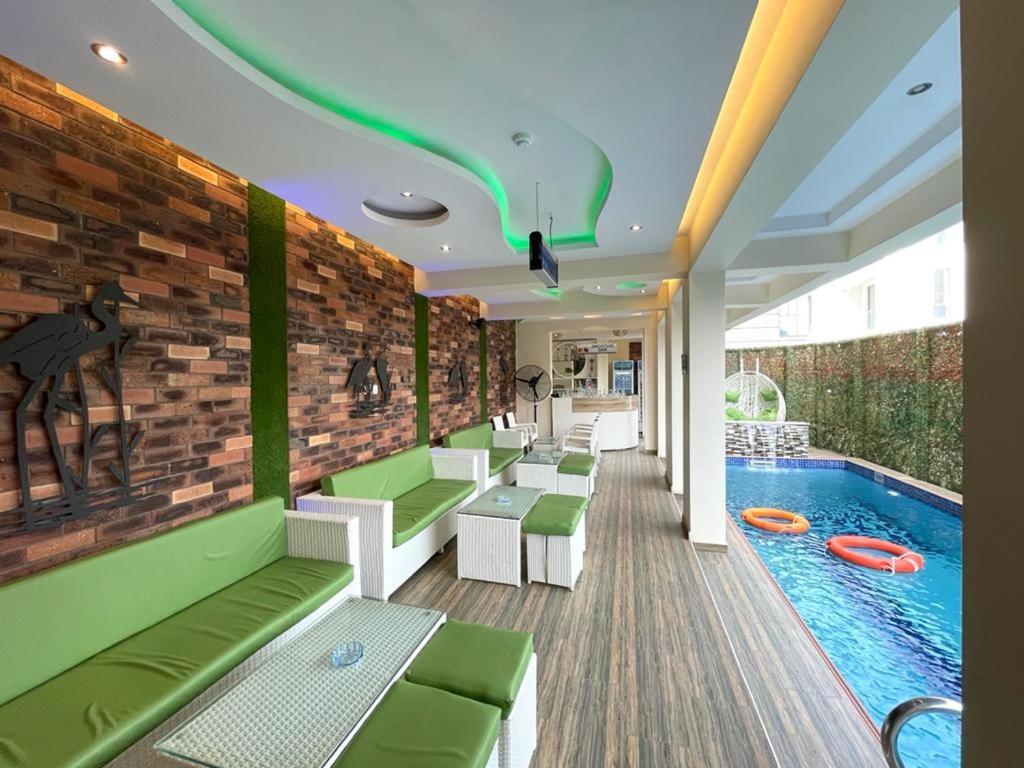 God'S Touch Apartments Signature Лагос Экстерьер фото