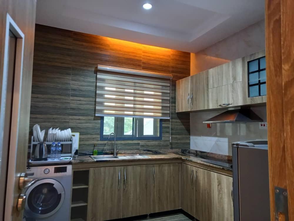 God'S Touch Apartments Signature Лагос Экстерьер фото