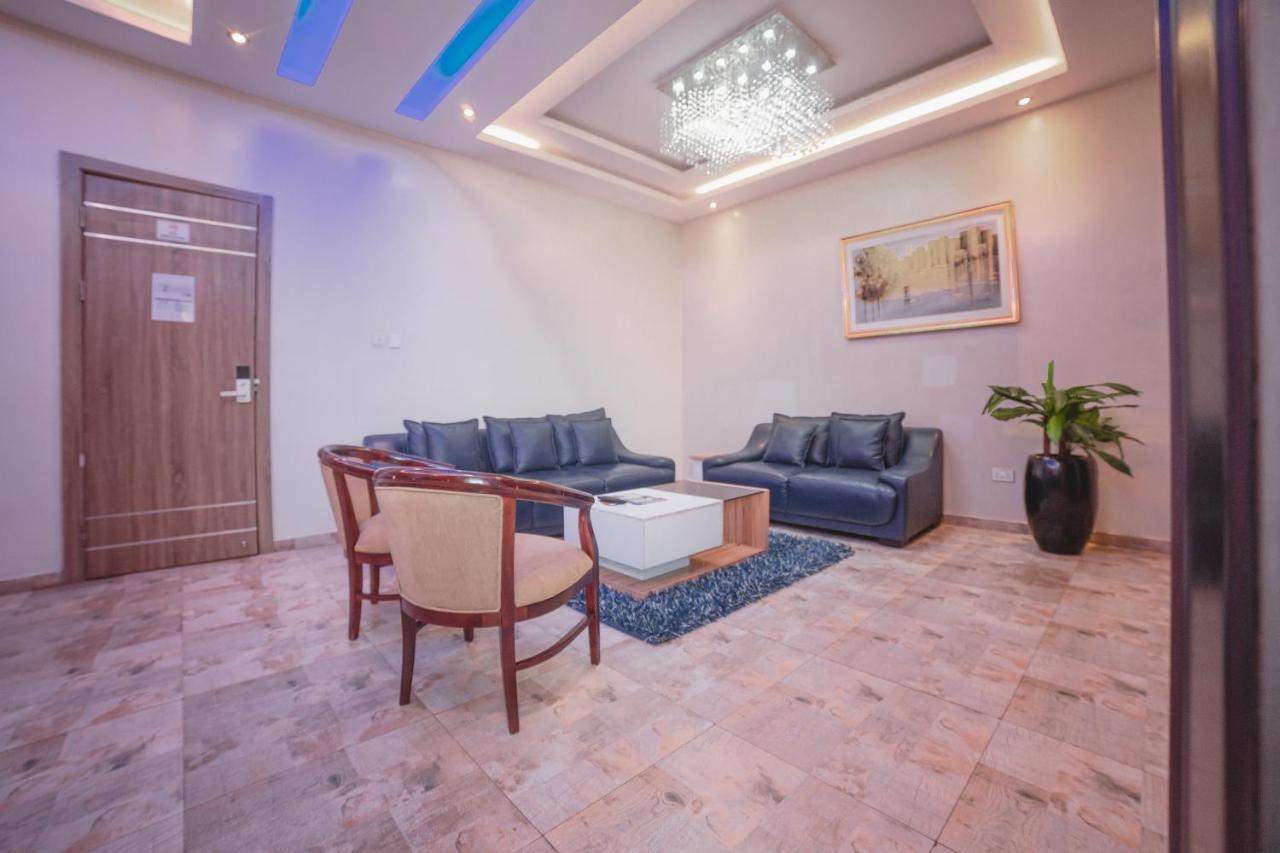 God'S Touch Apartments Signature Лагос Экстерьер фото